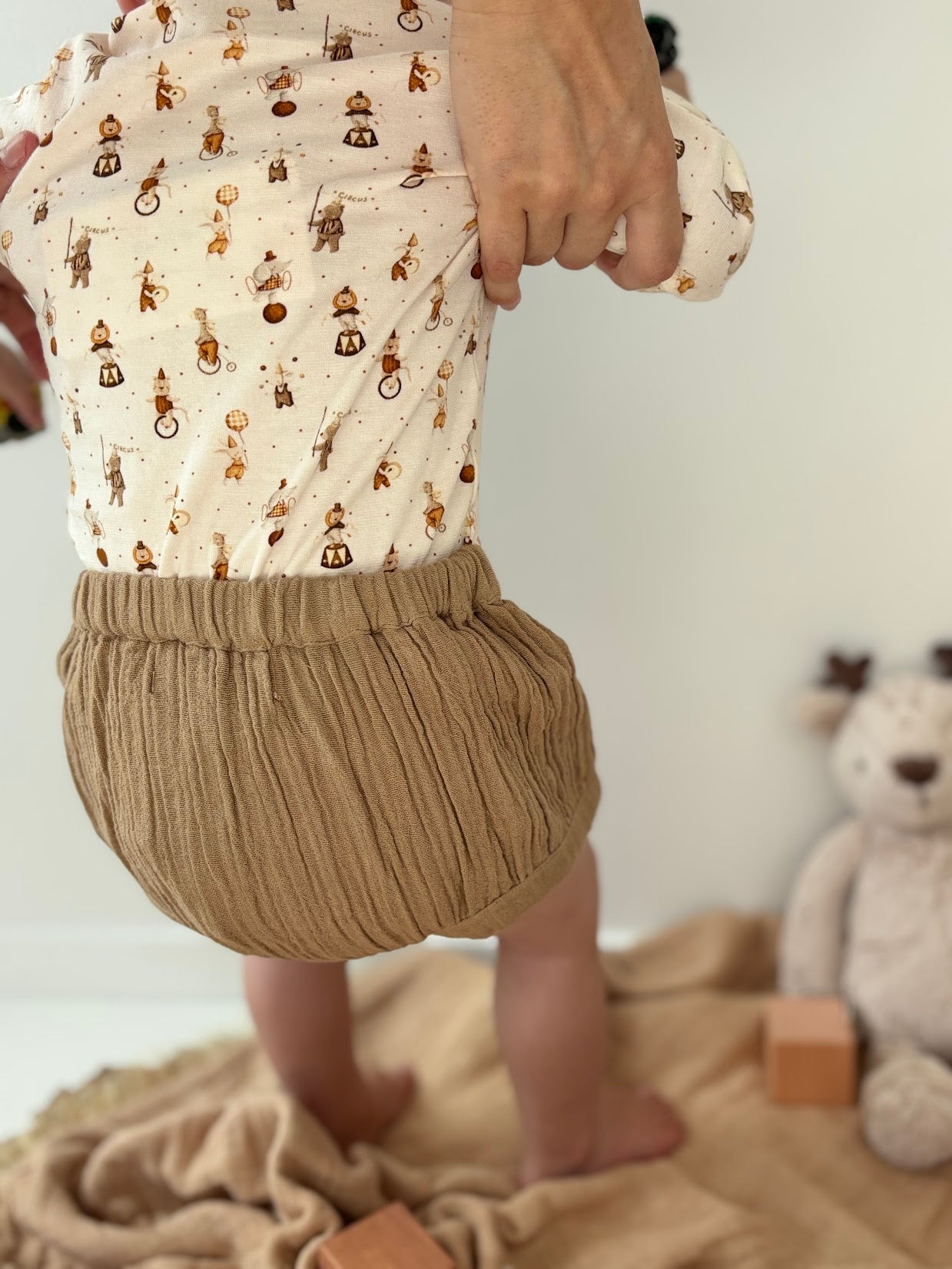Minibelt Bloomers, Teddy