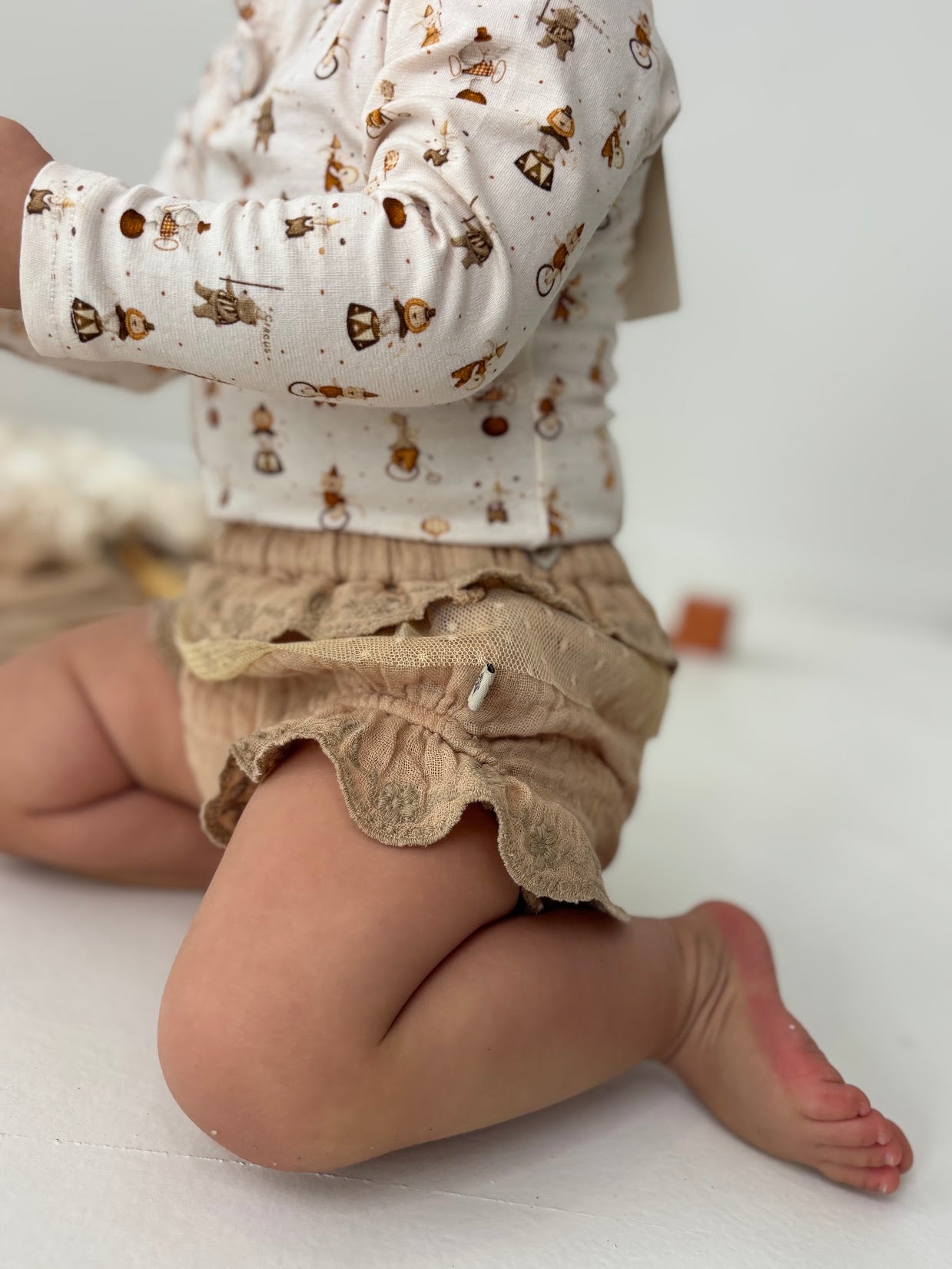 Minibelt Onsie, Circus